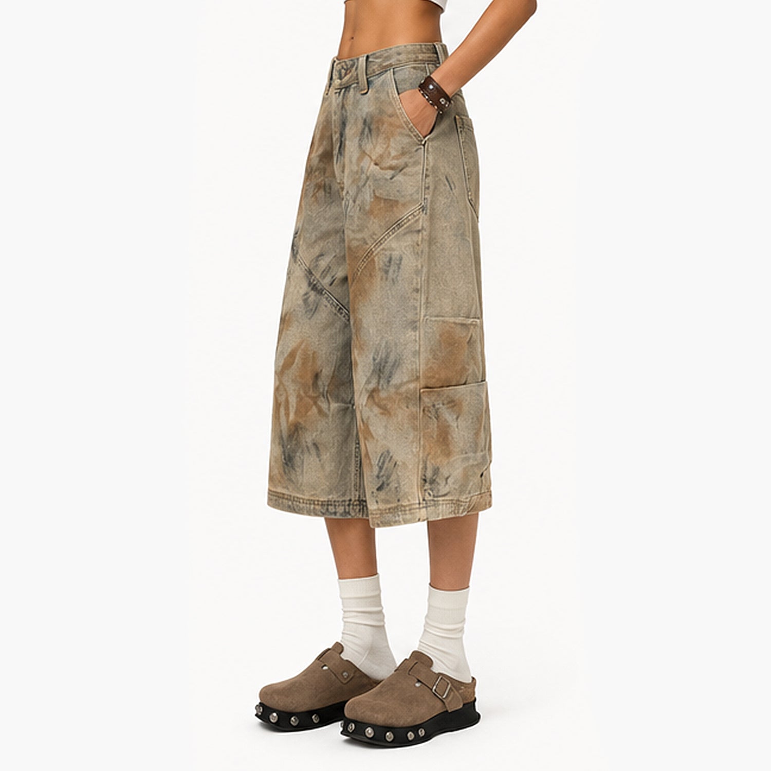 The Grunge Distressed Wide-Leg Capris